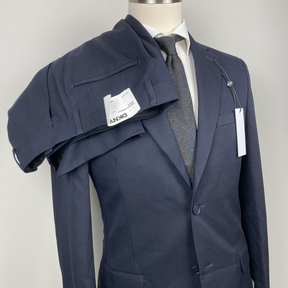 DKNY Men's Modern Fit 2-Piece Suit 38R Jacket 31W Pants Navy Blue Solid - Picture 11 of 13